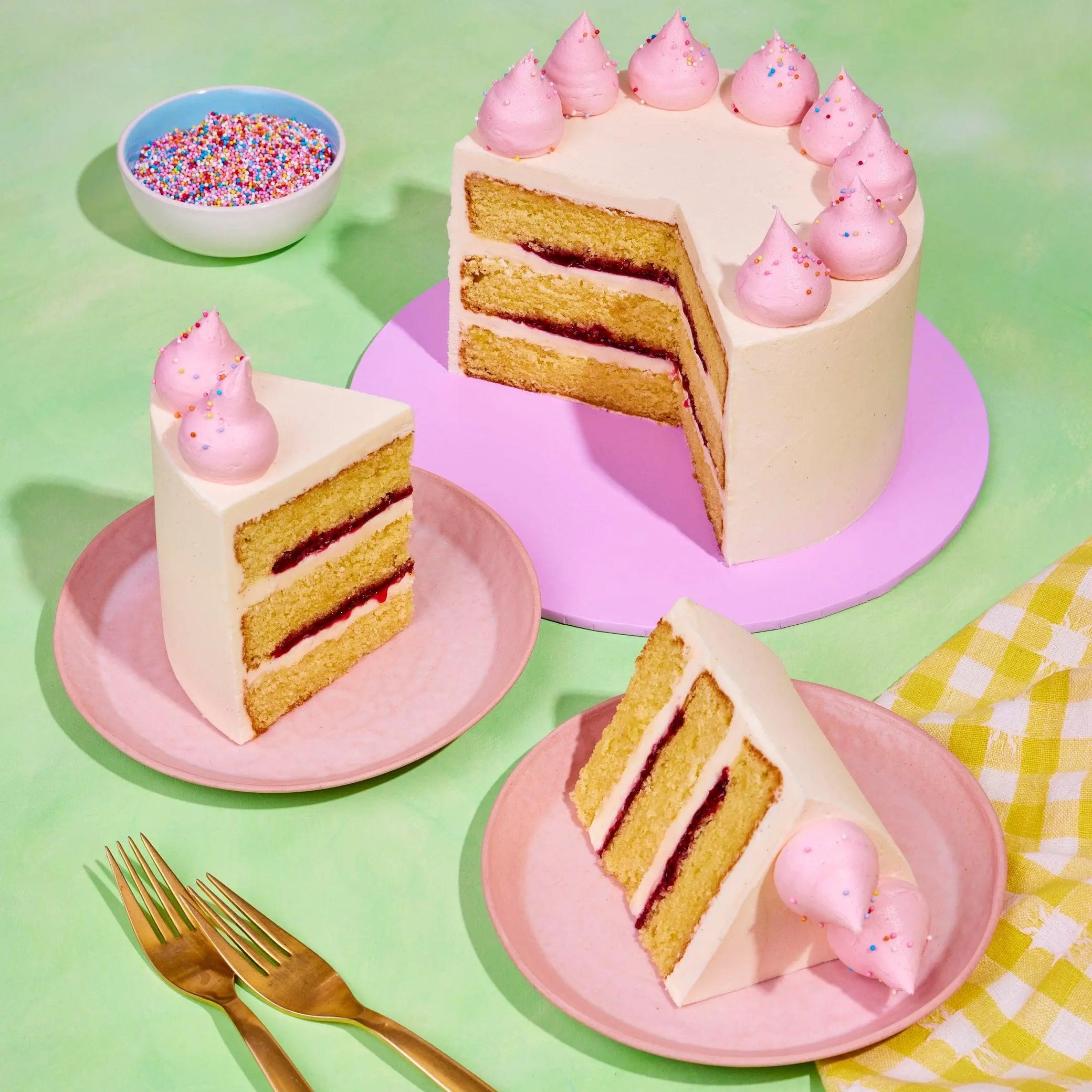 Favourite Vanilla Cake - Crumbs & Doilies